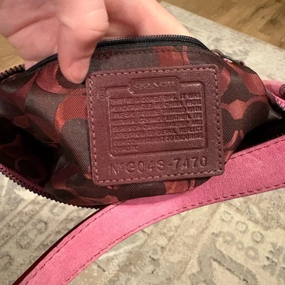 Y2K Pink Suede Coach Hamptons Demi Baguette Shoulder Bag - Picture 3 of 8